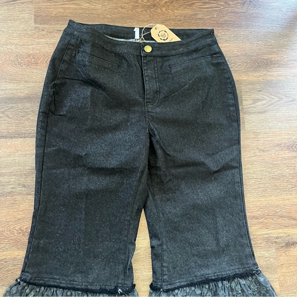 A Rare Bird NWT Bohemian Flare Lace Leg Jeans Size S/M - Picture 3 of 11